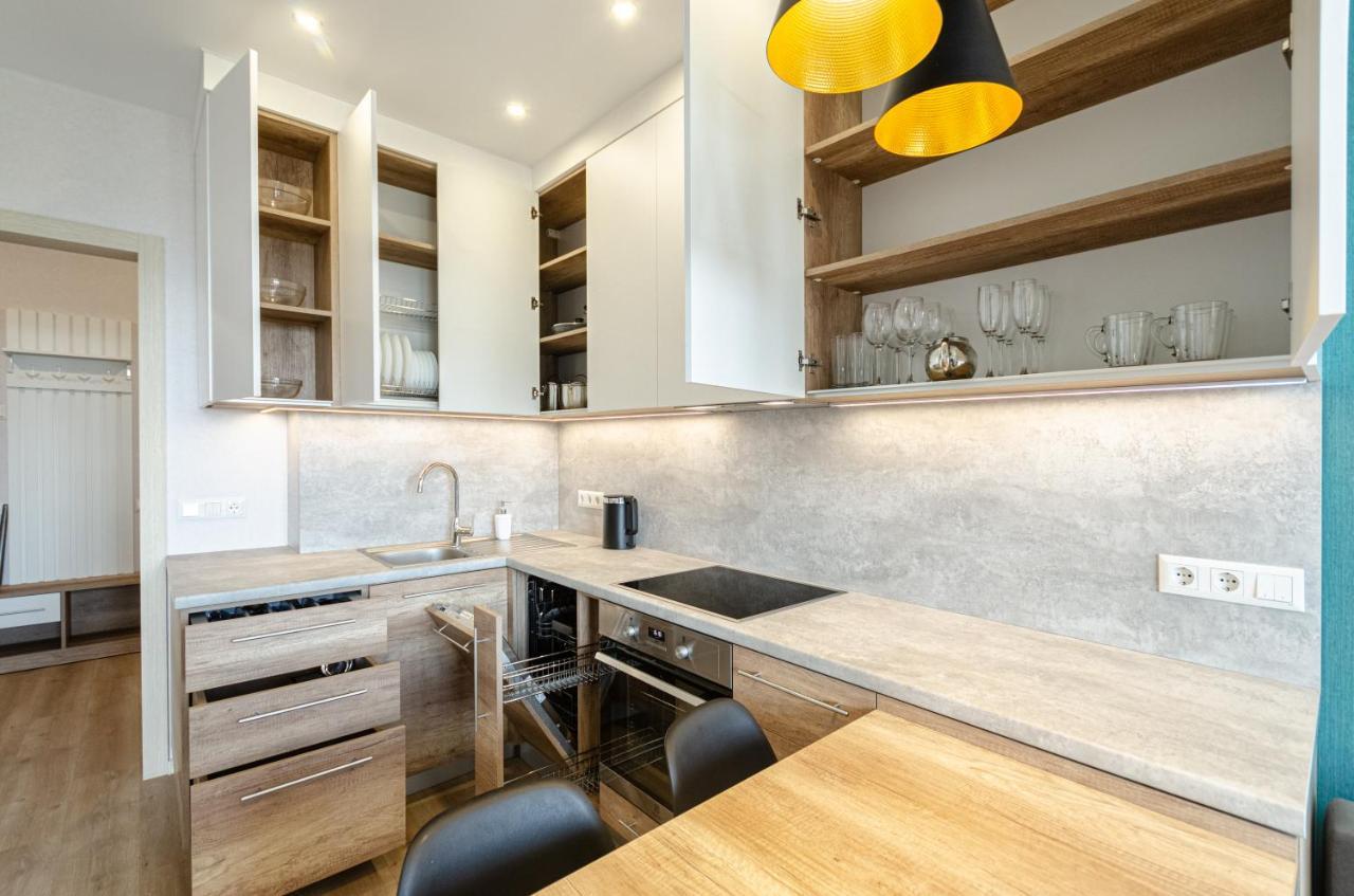 Petrovdom 5-25 In Cozy Apartment In Residential Complex "Beresteiskyi" Kiev Esterno foto