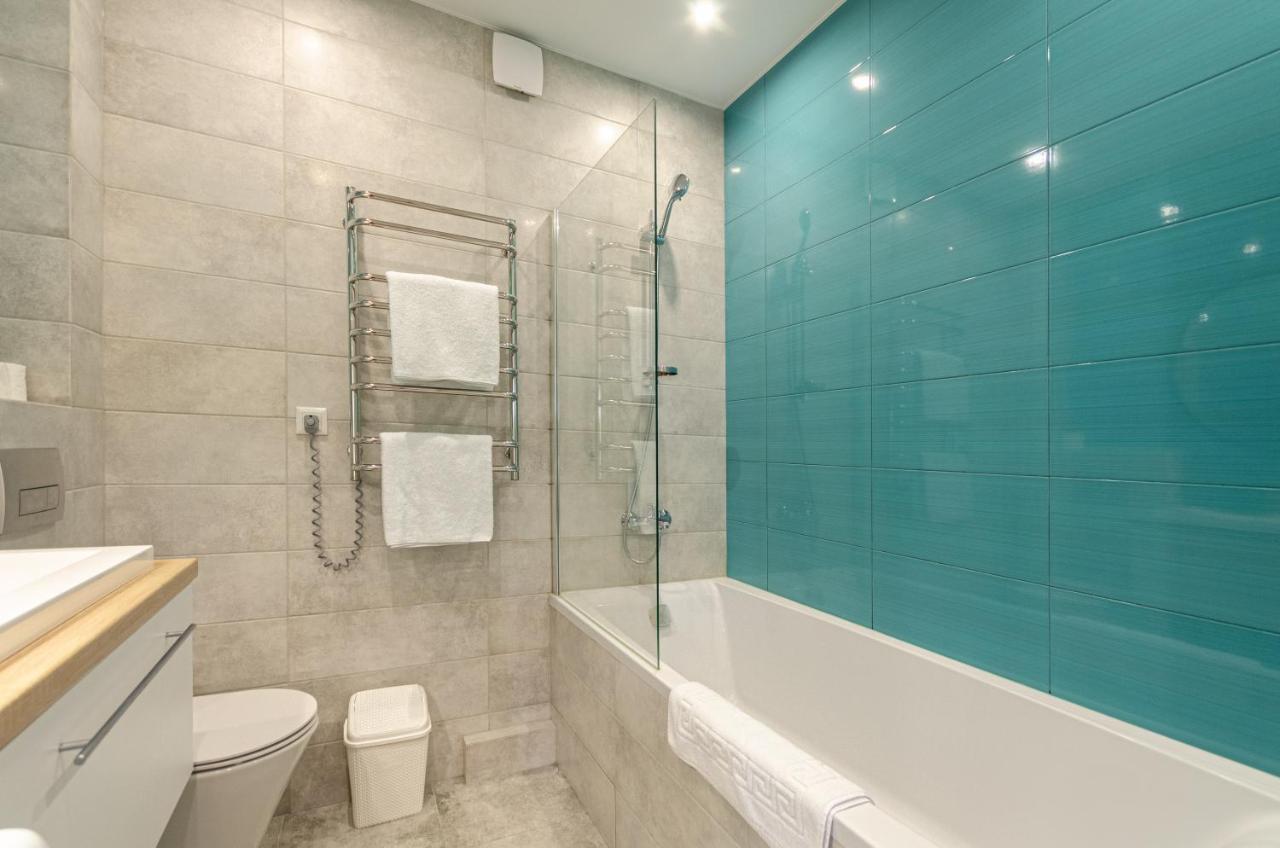 Petrovdom 5-25 In Cozy Apartment In Residential Complex "Beresteiskyi" Kiev Esterno foto