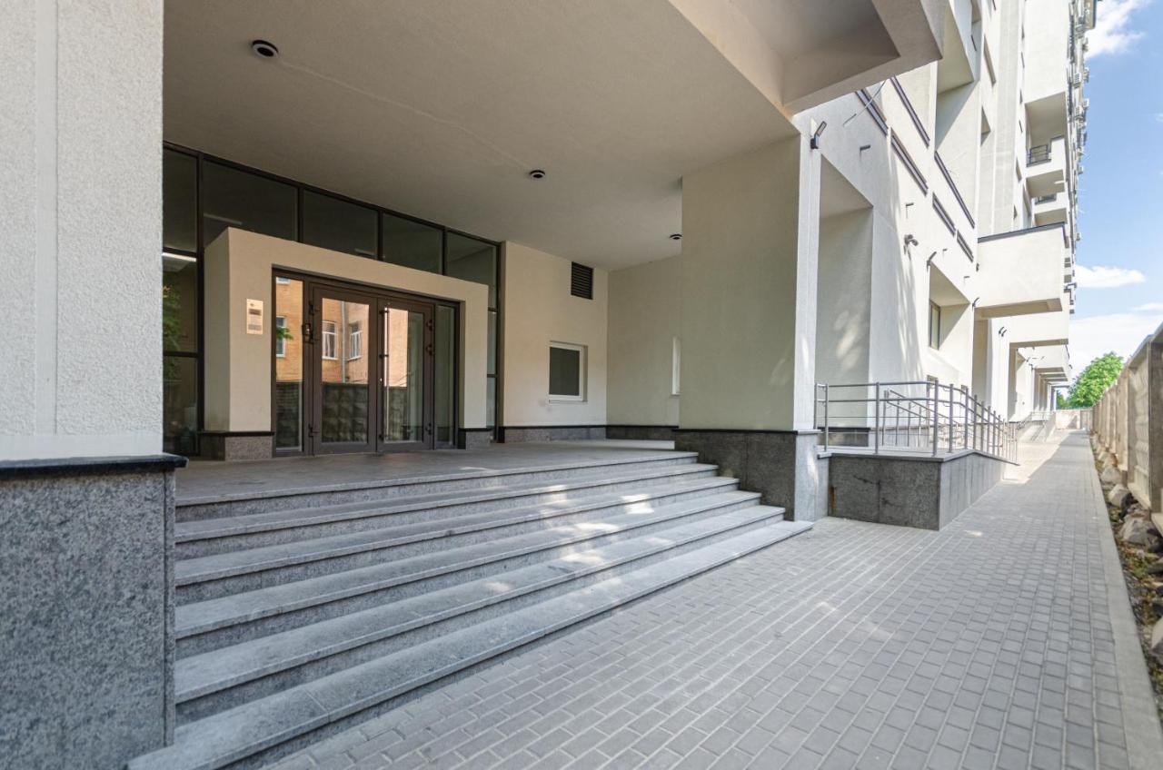 Petrovdom 5-25 In Cozy Apartment In Residential Complex "Beresteiskyi" Kiev Esterno foto